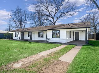 476 S Ellinger Rd, La Grange, TX 78945