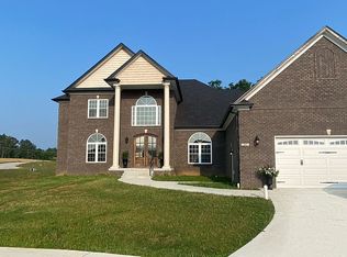 317 Summit Creek Dr, Elizabethtown, KY 42701