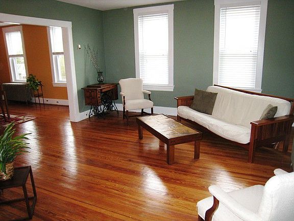 Living Room - view 2