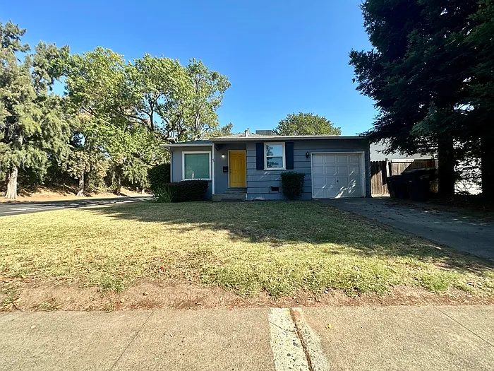 45 Aiken Way — Photo 2