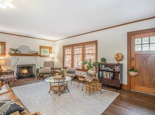 512 Woodlawn Ave, Grand Haven, MI 49417