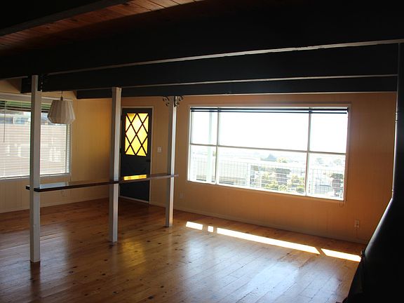 2nd image of 2540 Koa Ave