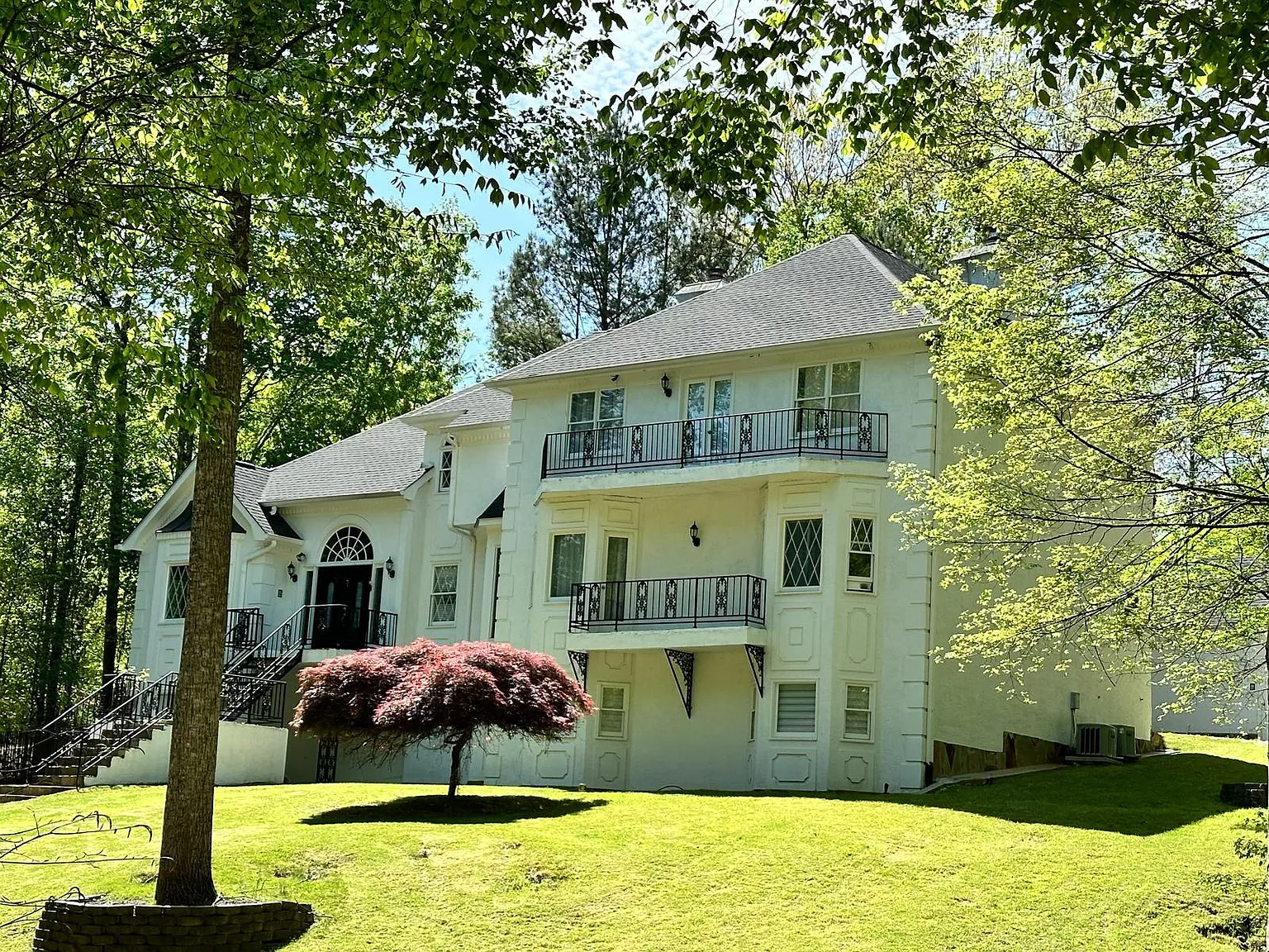 River Mansion Dr, Peachtree Corners — Photo 1