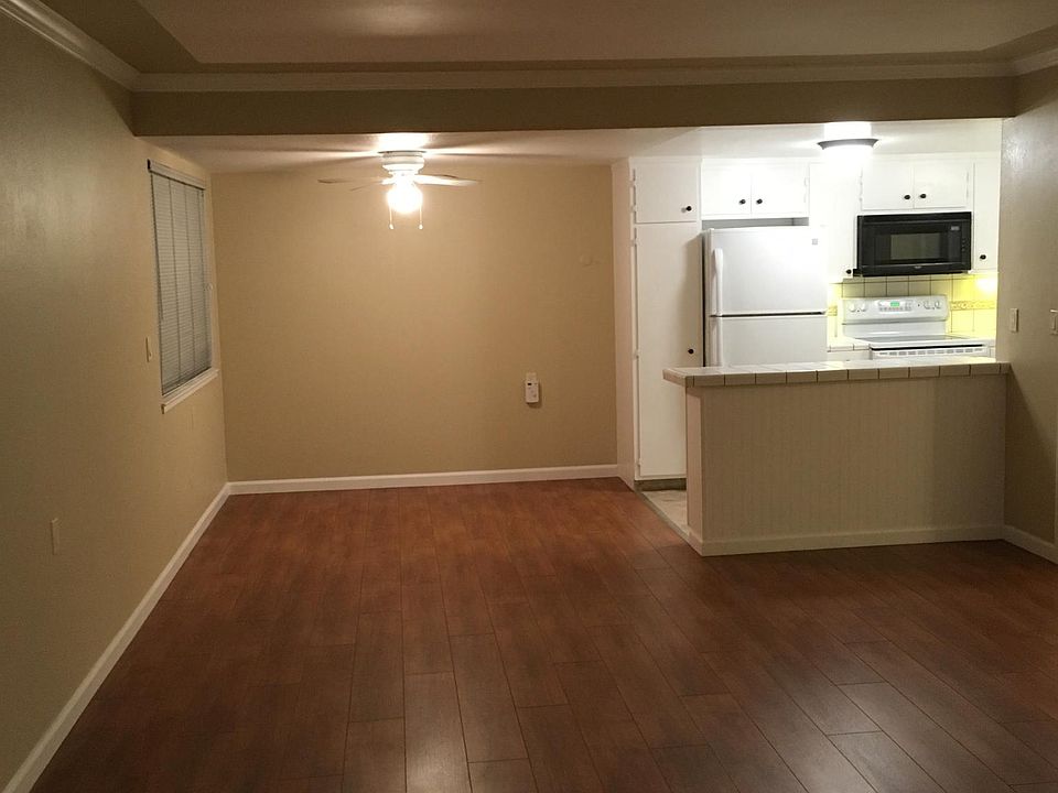 2nd image of 14225 Lora Dr APT 41