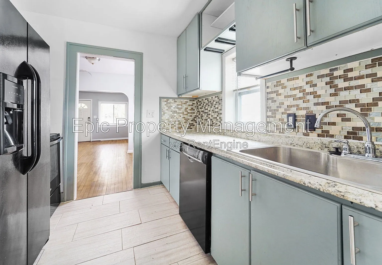 3 bed, 1.0 bath, $1,545 — Photo 2