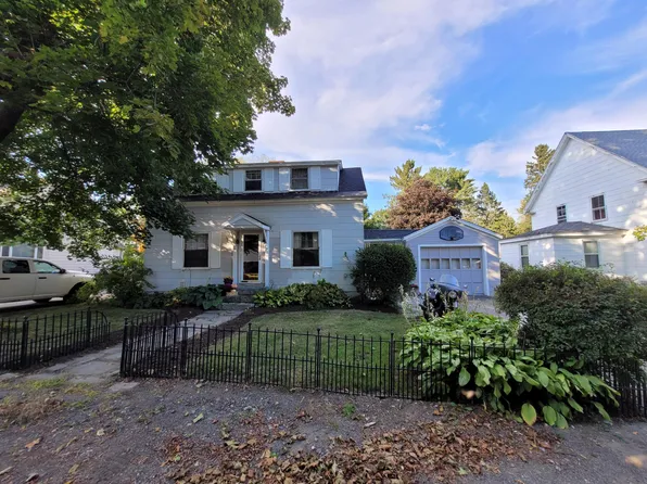 18 Woodman Avenue, Fairfield, ME 04937