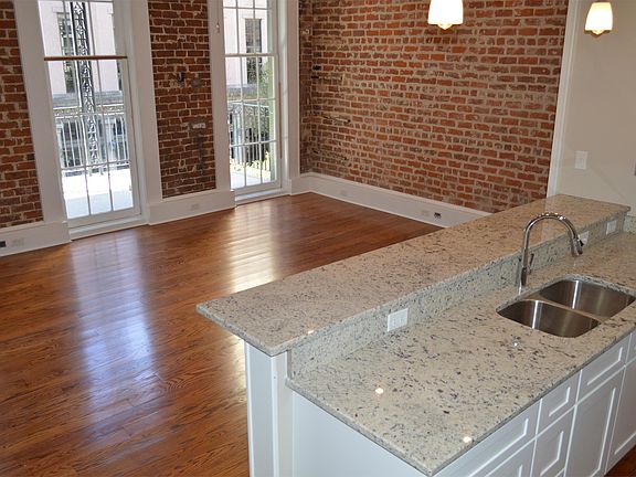 5th image of 330 Camp St #204