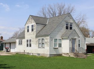 710 S Douglas Ave, Parkers Prairie, MN 56361