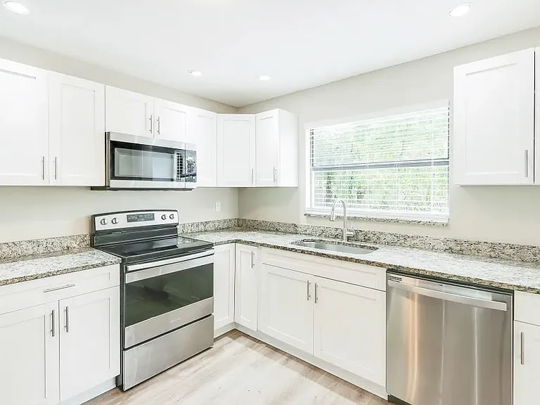 4517 S Hale Ave — Photo 5