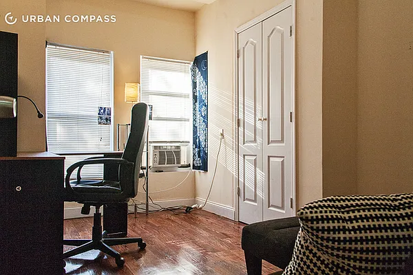 Rented by Compass | media 7