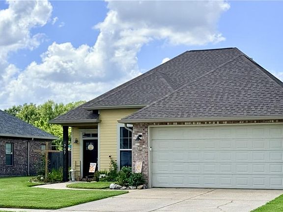 2nd image of 707 Country Cottage Blvd