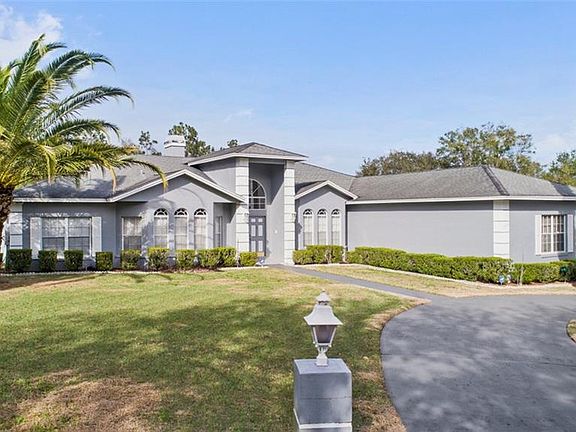 2nd image of 15933 Thoroughbred Ln