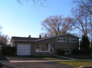 1029 Anthony Rd, Wheeling, IL 60090