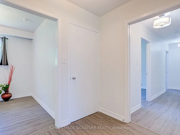 141 Oakmeadow Blvd #MAIN — Photo 16