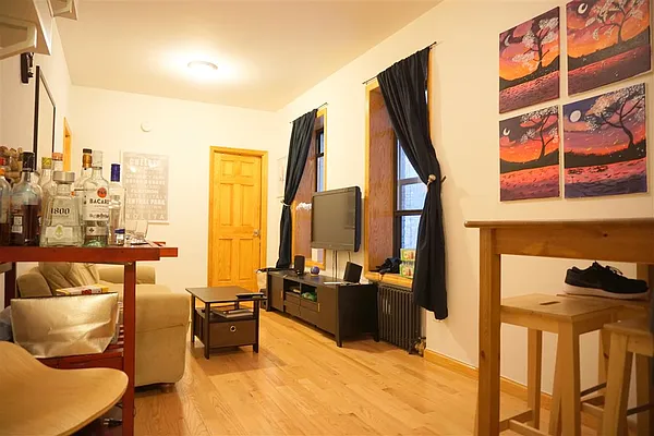 Rented by Compass | media 2