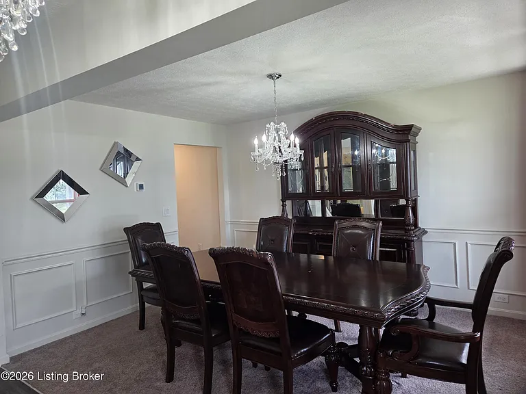 108 Strawberry Field Dr — Photo 2