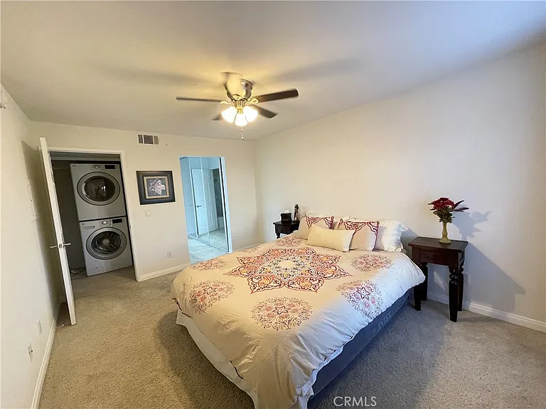 5540 Owensmouth Ave — Photo 8