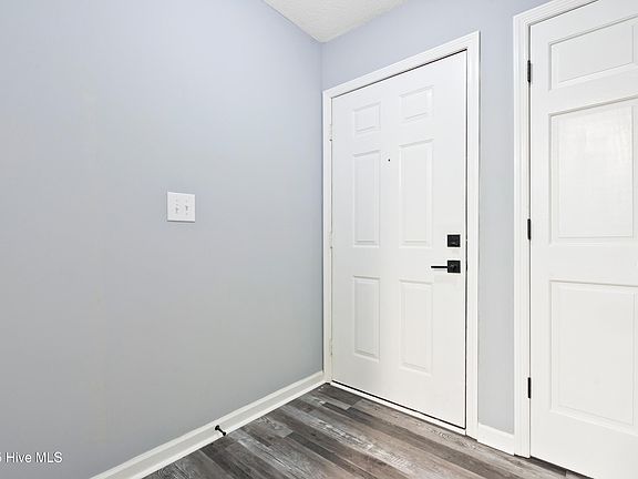 2nd image of 310 Country Club Villa Drive # 3