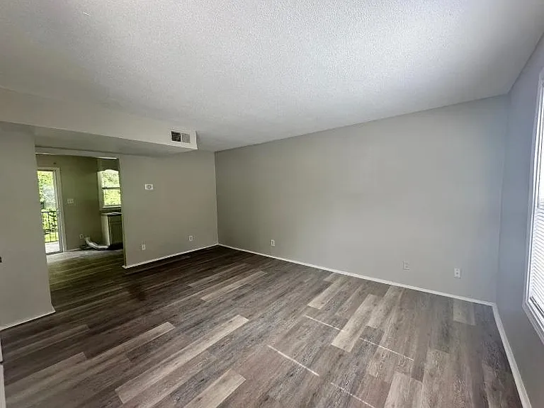 1450 Nottingham Rd — Photo 12