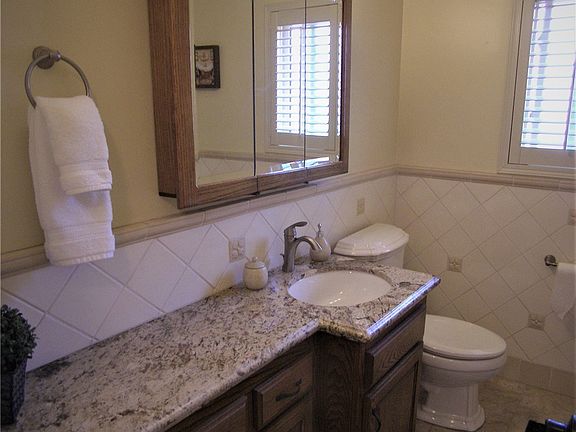 4th image of 10914 La Serna Dr