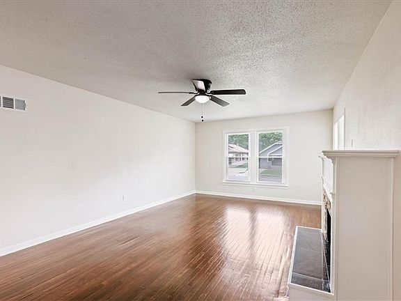 4th image of 3646 Askew Ave