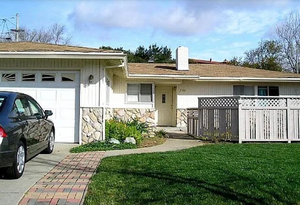 1st image of 296 Marlene Dr