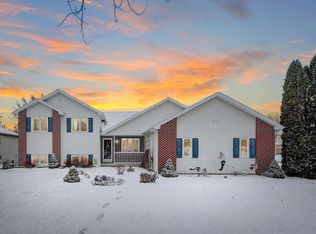 2414 Monaghan Way, Sun Prairie, WI 53590