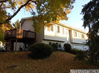 521 96th Ln NE, Blaine, MN 55434