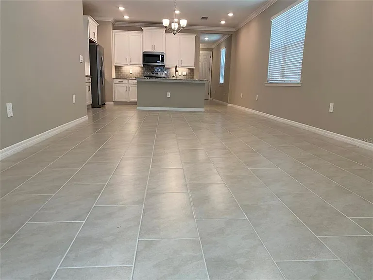 124 Soliera St — Photo 3