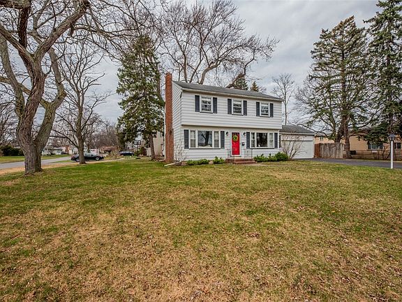 3rd image of 556 Wimbledon Rd