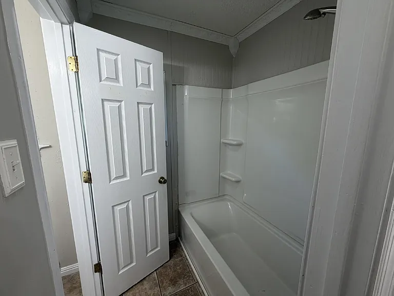 384 Pioneer Rd — Photo 7