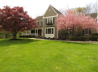 6 Hartpence Ct, Flemington, NJ 08822