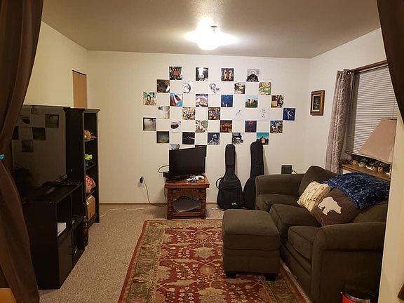 4th image of 501 Voltaire Ct APT 301