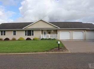 123 Pleasant View Dr, Ireton, IA 51027
