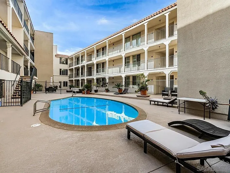 909 Coast Blvd #10 — Photo 18