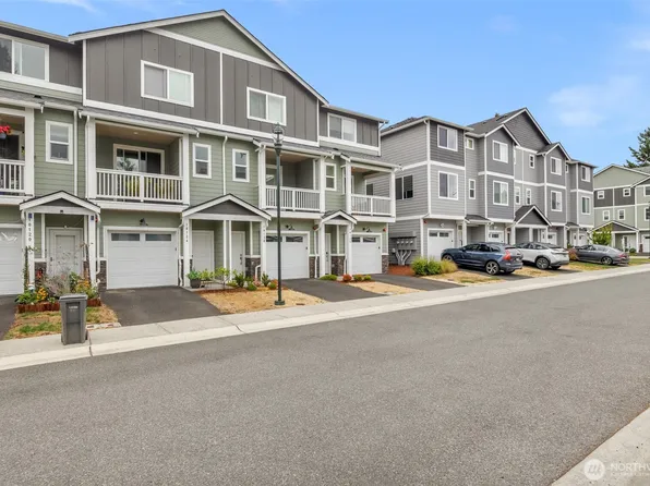 18132 1st Place SW, Normandy Park, WA 98166