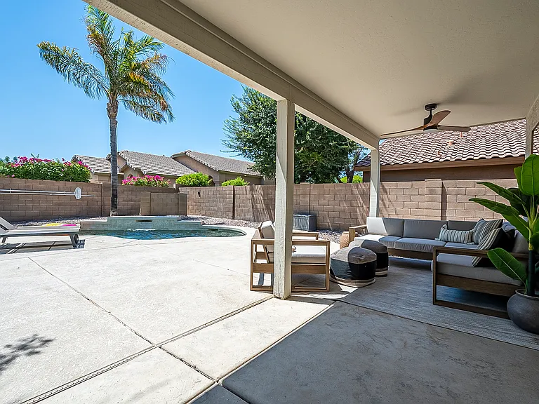 1078 S Riata St — Photo 47