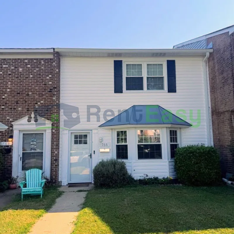 3 bed, 1.5 bath, 1554 sqft, $2,195 — Photo 1