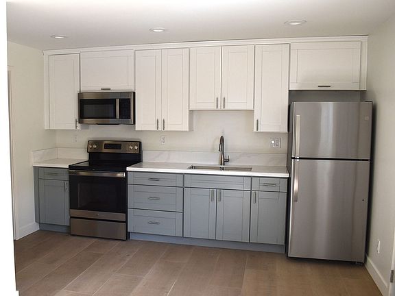 3rd image of 4045 49th St