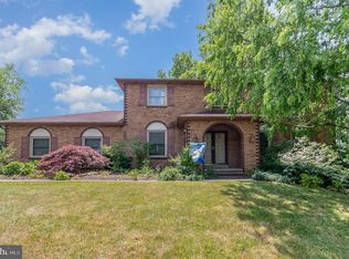 850 Cortleigh Dr, York, PA 17402