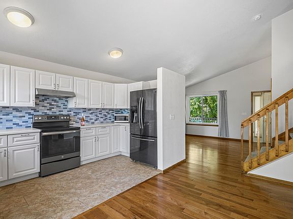 Dining/Kitchen