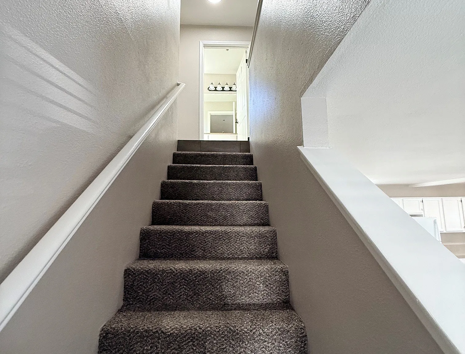 3 bed, $3,995 — Photo 4