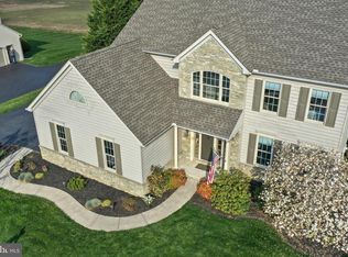 1345 Sterling Dr, York, PA 17404