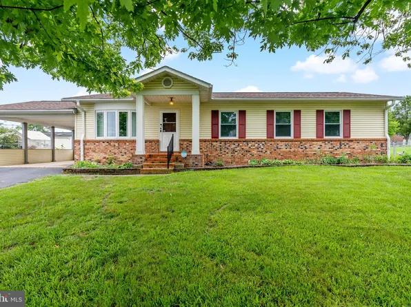 492 Mimosa Dr, Martinsburg, WV 25404