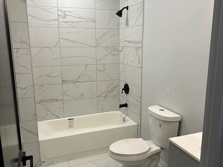 6554 S Champlain Ave #1 — Photo 3