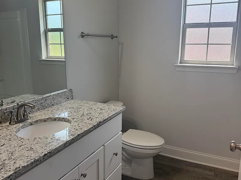 414 Harless Ln — Photo 13