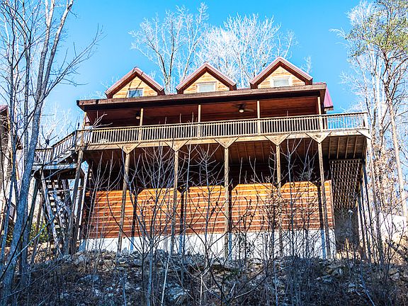 Norris Lake cabin privacy