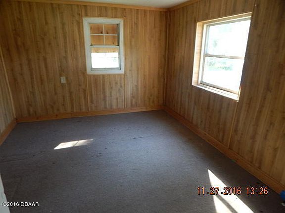 5th image of 612 Seaman Pl