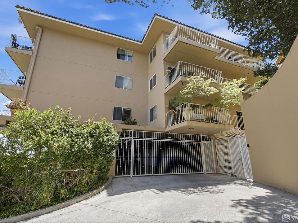 1st image of 416 Portofino Dr APT 303