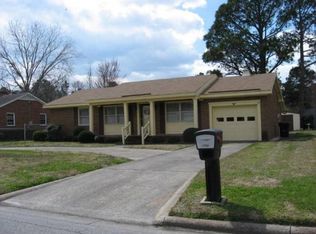 1705 Crescent Dr, Elizabeth City, NC 27909